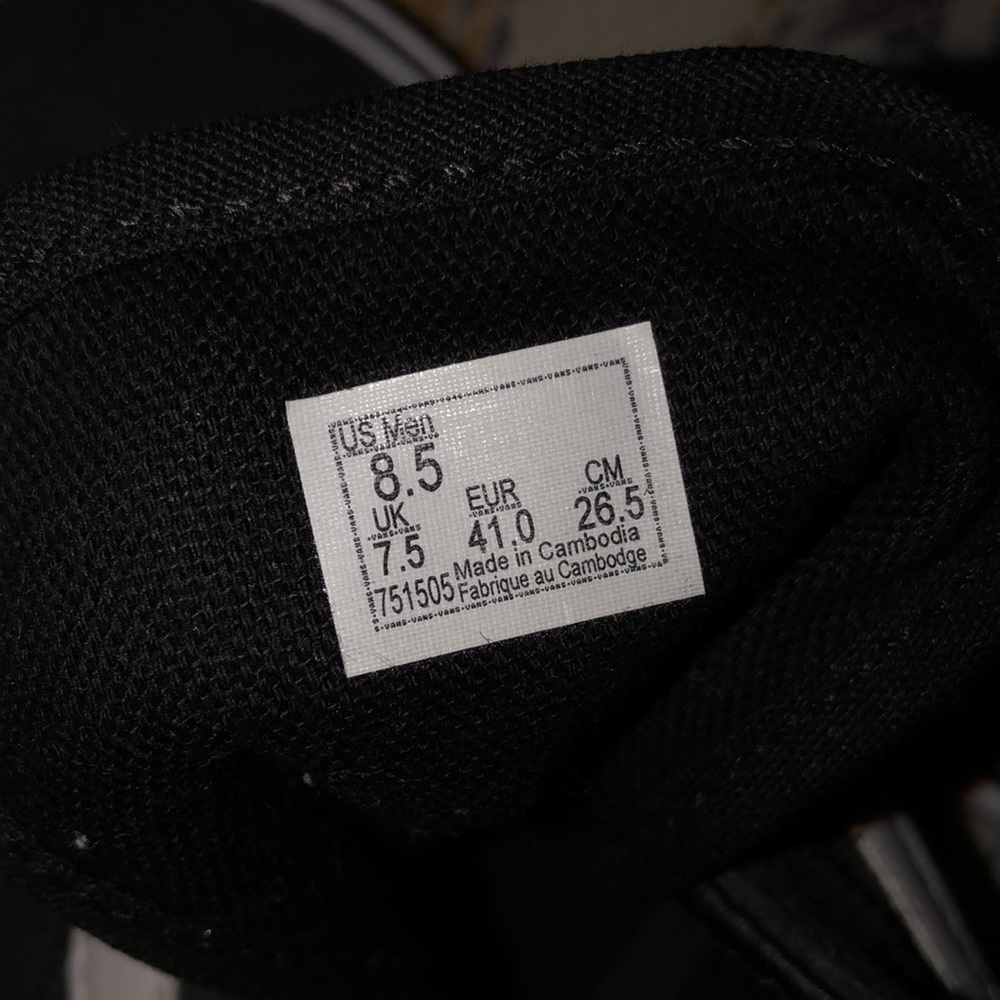 Vans - Picture 6 of 6